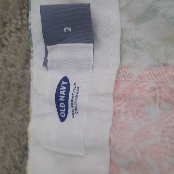 Shorts - Picture 3 of 3